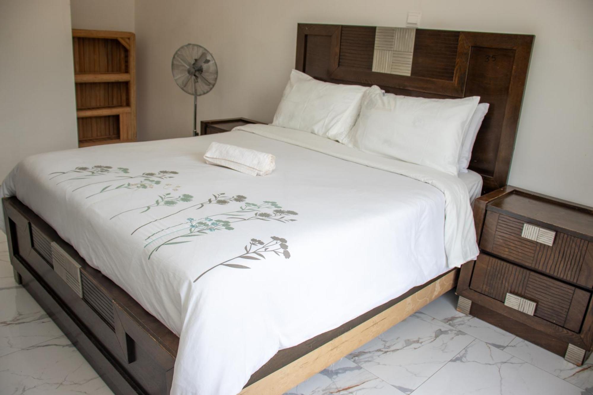 Lowin Suites-One-Bed Apartments Лусака Екстер'єр фото